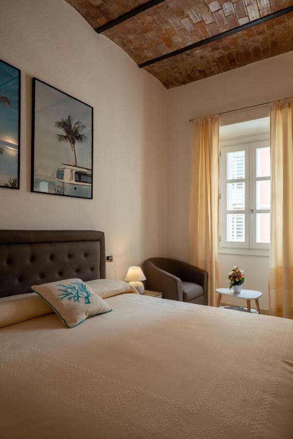 Corso Umberto Rooms Olbia Kültér fotó
